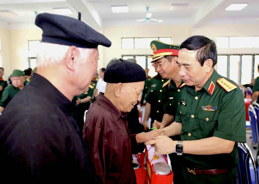 bo-truong-phan-van-giang-2.jpg