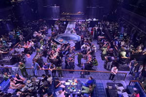 Công an Hải Phòng "đột kích" vũ trường New MDM kiểm tra hành chính lúc 00 giờ 15 phút ngày 21/11 phát hiện 26 khách dương tính với ma tuý.