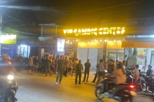 Công an An Dương (Hải Phòng) bảo vệ hiện trường phục vụ điều tra làm rõ nguyên nhân B. tử vong trong quán nét vào chiều tối 8/9.