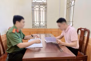 Phòng An ninh mạng và phòng, chống tội phạm sử dụng công nghệ cao làm việc với ông H.B.