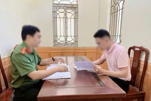 Phòng An ninh mạng và phòng, chống tội phạm sử dụng công nghệ cao làm việc với ông H.B.