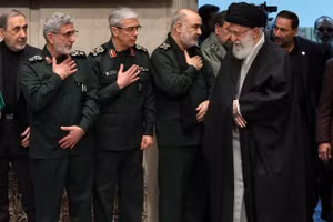 Mỹ tạm ngừng gây áp lực quân sự lên Iran.