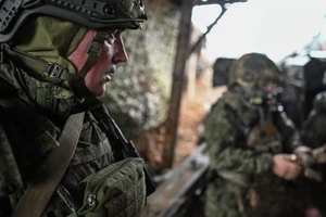 Kíp chiến đấu Nga với lựu pháo Giatsint-B hoạt động gần Kupyansk.