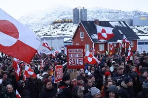 Người dân biểu tình phản đối kế hoạch sáp nhập Greenland của Tổng thống Donald Trump.