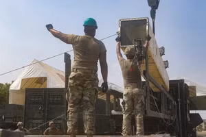 Ống phóng Tomahawk phiên bản trên cạn của Mỹ.