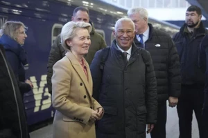 Chủ tịch Ủy ban Châu Âu Ursula von der Leyen và Chủ tịch Hội đồng Châu Âu Antonio Costa đến thăm Ukraine.