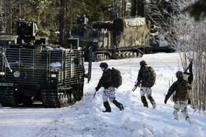 Binh sĩ Pháp trong một cuộc tập trận chung với NATO.