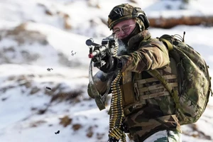 Binh sĩ Pháp trong một cuộc tập trận chung với NATO.