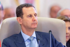 Tổng thống Syria Bashar al-Assad đã chuyển giao quyền lực một cách hòa bình cho phe đối lập theo thỏa thuận Doha.