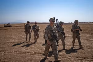 Binh sĩ Mỹ tuần tra tại Syria.