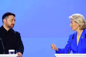 Tổng thống Zelensky và Chủ tịch Ủy ban châu Âu Ursula von der Leyen. 