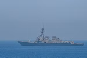 Chiến hạm Mỹ xuất hiện tại Biển Oman.