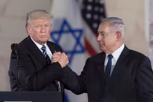 Tổng thống Mỹ Donald Trump và Thủ tướng Israel Benjamin Netanyahu tại cuộc họp báo.