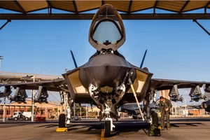 Tiêm kích F-35 với cấu hình "Quái thú".