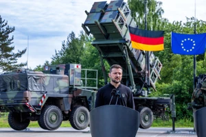 Ukraine tiếp nhận hệ thống Patriot từ Đức.