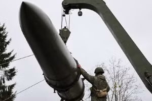 Tên lửa đạn đạo Iskander-M của Nga. 