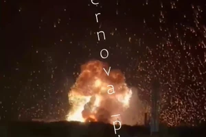 Hình ảnh được cho là đơn vị S-400 của Nga bị trúng đạn.