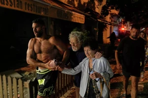 Người dân Tel Aviv phải sơ tán vì những cuộc tấn công của Iran.