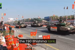 Xe tăng T-90 xuất hiện trong cuộc duyệt binh của Ấn Độ.