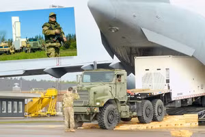 Hệ thống tên lửa di động mặt đất MRC Typhon.