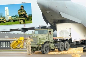 Hệ thống tên lửa di động mặt đất MRC Typhon.
