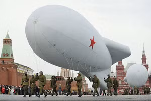 Khí cầu AKV-05 được Nga sử dụng cho mục đích quân sự.