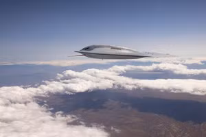 B-21 Raider thực hiện chuyến bay thử nghiệm.