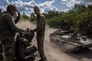 Binh sĩ Ukraine tại Sumy, tỉnh giáp với Kursk của Nga.