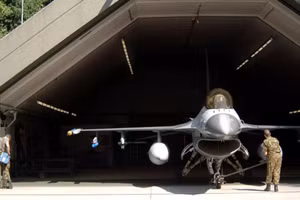 Chiến đấu cơ tại Căn cứ Không quân Volkel ở Hà Lan.