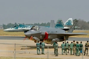 Cả Su-57 và F-35 cùng xuất hiện tại Triển lãm hàng không Aero India 2025.