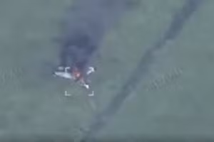 Hình ảnh chiếc Su-35S bốc cháy do Ukraine công bố.