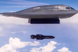 Siêu bom GBU-57/B trong cuộc thử nghiệm của Không quân Mỹ năm 2019.