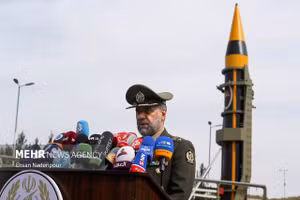 Tên lửa đạn đạo Khoramshahr-4 của Iran.