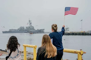 Chiến hạm Aegis của Mỹ.