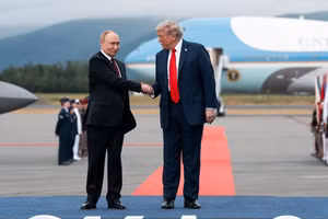 Tổng thống Nga Putin và Tổng thống Mỹ Trump tại Alaska, tháng 8/2025.