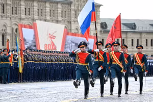 Binh sĩ Nga tại lễ duyệt binh Ngày chiến thắng trên Quảng trường Đỏ hôm 9 tháng 5.