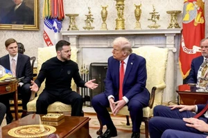 Tổng thống Trump tiếp ông Zelensky tại Nhà Trắng.