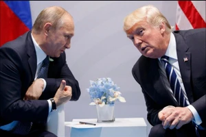 Tổng thống Nga Putin và người đồng cấp Mỹ Trump.