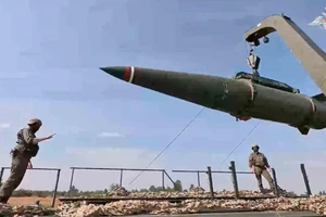 Lực lượng tên lửa Nga diễn tập chiến đấu với Iskander-M tại Kaliningrad. 