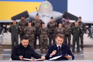 'Át chủ bài' đối phó với Su-35 và S-400 