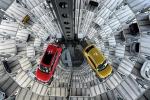 Nhà máy ô tô Volkswagen tại Wolfsburg, Đức.