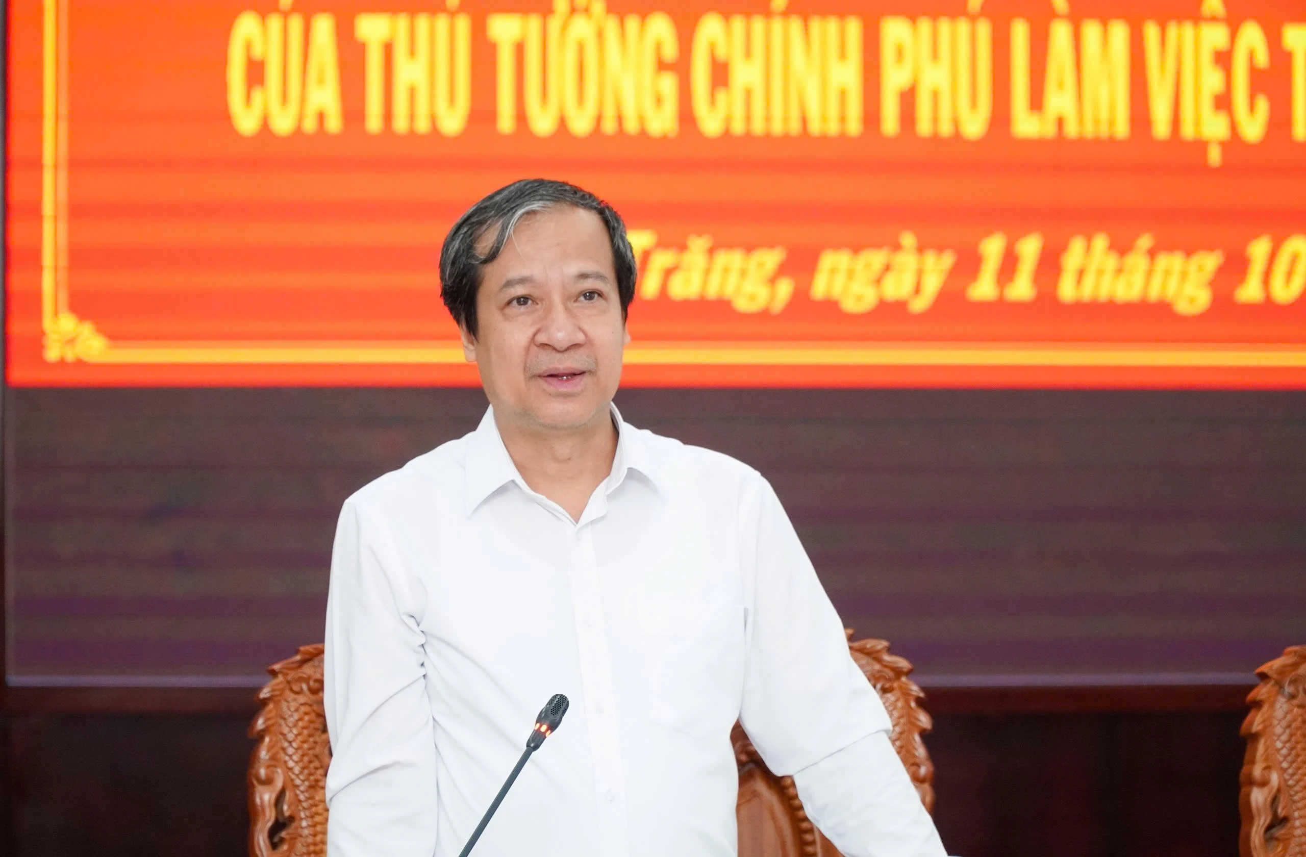 bo-truong-lam-viec-soc-trang-4-5588.jpg