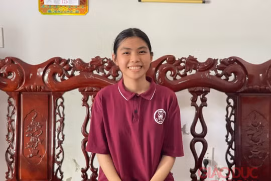 Em Lê Thị Hoài Thu đạt thủ khoa khối B00 Hà Tĩnh.