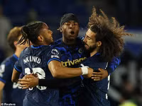 Chùm ảnh: Cole Palmer tiếp tục toả sáng, Chelsea sáng cửa dự Europa League