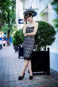 Vẻ đẹp “tỏa nắng” của 10 nữ sinh hot nhất Đại học Phương Đông - Ảnh 9