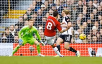 ‘Bão’ tạm lặng ở Man Utd, Man City lên đỉnh bảng