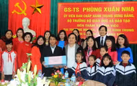 Bộ trưởng chỉ hướng tháo gỡ khó khăn cho giáo dục vùng khó ảnh 4