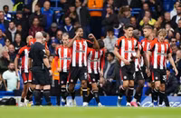 Chùm ảnh Arsenal thắng tưng bừng, Chelsea thua tủi hổ 