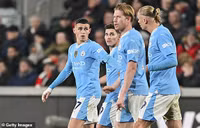 Man City vượt mặt Arsenal, áp sát ngôi đầu Liverpool
