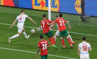 Ronaldo im tiếng, Bồ Đào Nha vẫn thắng đầy cảm xúc trận ra quân EURO 2024 